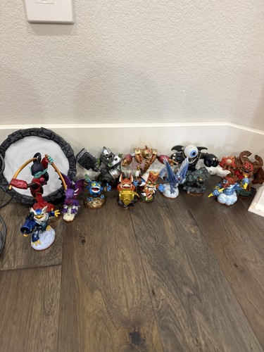 Personaggi skylanders lotto - -,